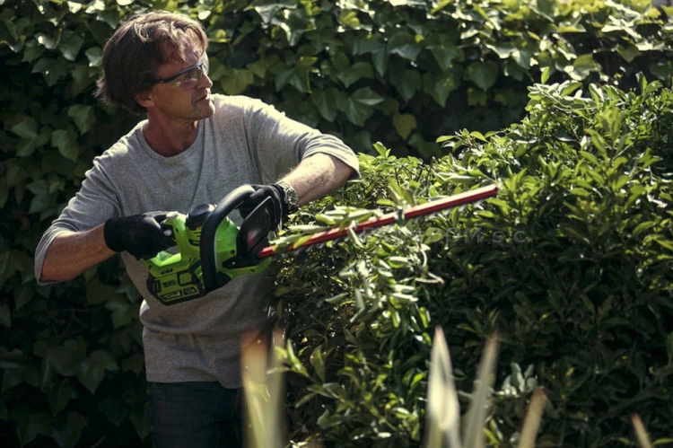 Nożyce GREENWORKS 40V do żywopłotu urządzenie bez akumulatora i ładowarki G40HT61
