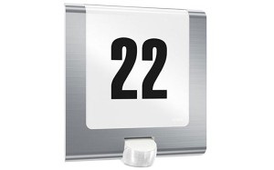 Nowoczesna, zewnętrzna lampa L 220 LED z czujnikiem ruchu Steinel