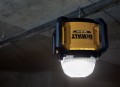 DEWALT lampa robocza 18V, XR LED 5000lm DCL074N-XJ wersja zerowa bez akumulatora i ładowarki