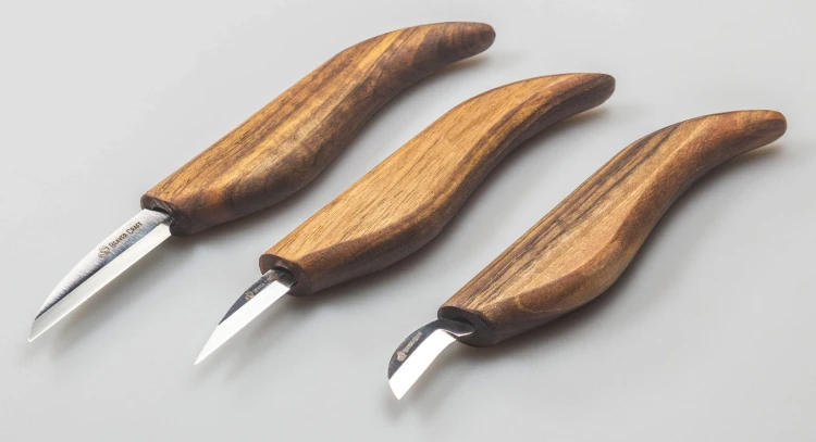 3-częściowy zestaw narzędzi do rzeźbienia z akcesoriami, w etui ze skóry Beaver Craft S15X