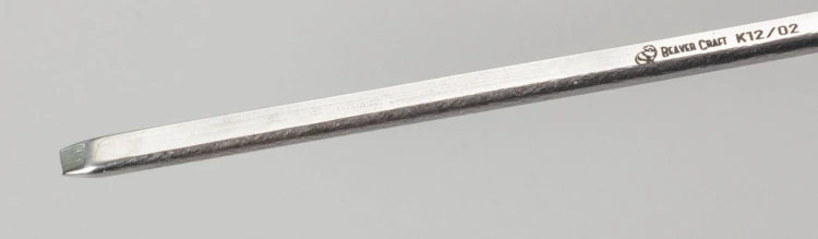 Dłuto rzeźbiarskie krótkie profil V proste 2mm BeaverCraft K12/02