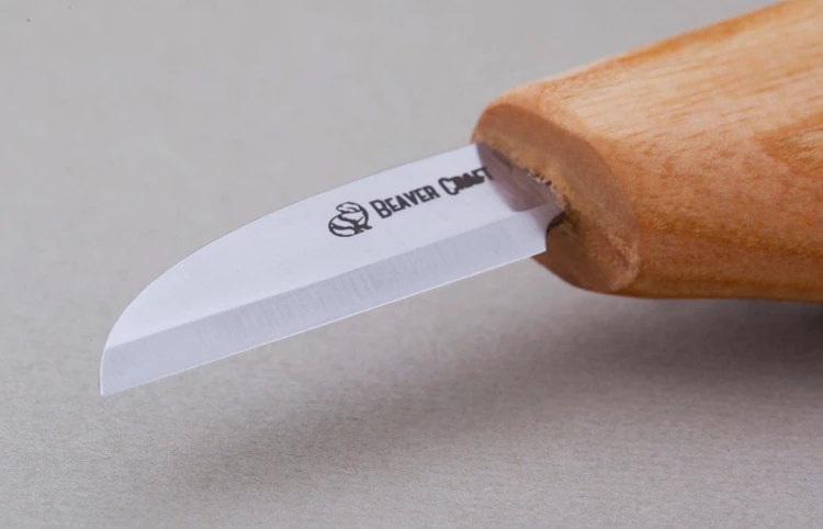 Podstawowy zestaw 4 noży do rzeźbienia w etui z materiału Beaver Craft BCS07