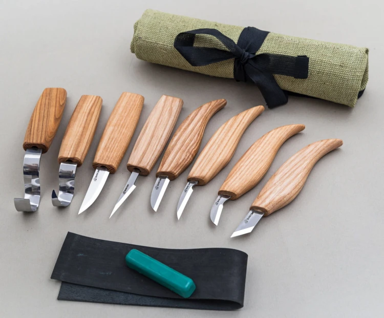 Zestaw 8 noży do rzeźbienia i drążenia łyżek z akcesoriami do polerowania w etui BeaverCraft S08