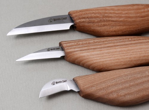 Zestaw 3 noży do rzeźbienia z akcesoriami do polerowania w etui BeaverCraft S15