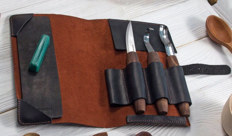 Zestaw 3 narzędzi do rzeźbienia łyżek BeaverCraft z akcesoriami w etui ze skóry S14X