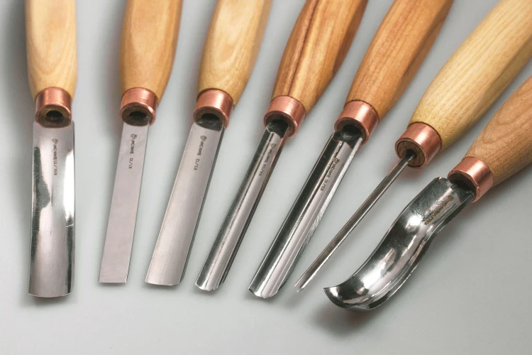 Dłuta rzeźbiarskie kpl. 7 sztuk z akcesoriami do polerowania BeaverCraft w etui z materiału SC03
