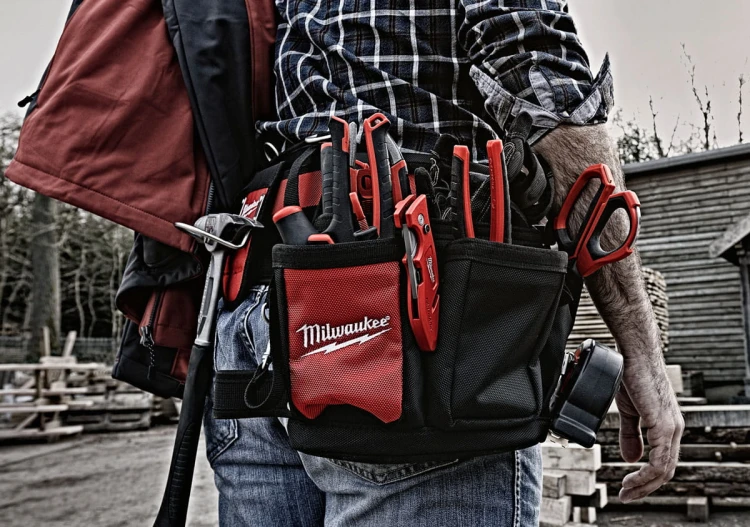 Pas monterski Milwaukee 48228110