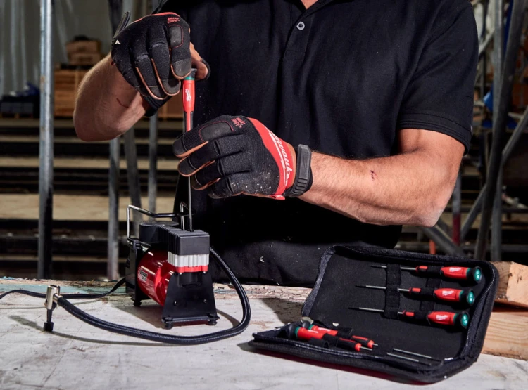 Wkrętaki precyzyjne TORX Milwaukee kpl. 6 szt 4932471870