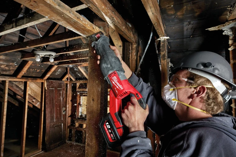 Pilarka szablasta Milwaukee M18FSX-0X FUEL™ SAWZALL™
