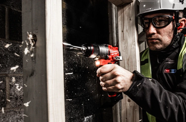 Wiertarko – wkrętarka udarowa Milwaukee M12FPD2-0 45Nm 12V