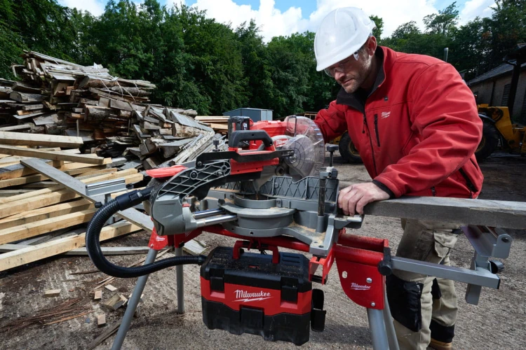Pilarka ukosowa z posuwem Milwaukee 254mm 18V M18FMS254
