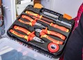 Narzędzia izolowane: wkrętaki, szczypce 7 części Neo Tools 01-237
