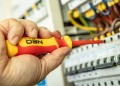 Narzędzia izolowane: wkrętaki, szczypce 7 części Neo Tools 01-237