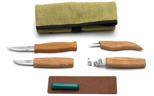 Zestaw 4 noży do rzeźbienia łyżek z akcesoriami do polerowania w etui BeaverCraft S48