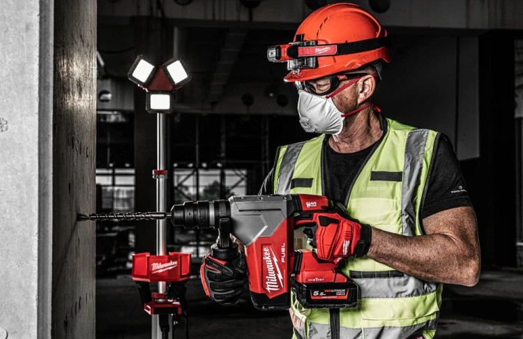 Młotowiertarka SDS-Plus Milwaukee 32mm 5.0J 18V M18ONEFHPX-801X w walizce aku. 1x 8,0Ah FORGE™ i ładowark