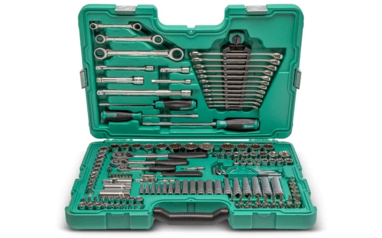 Zestaw kluczy nasadowych 1/4” 3/8” 1/2” i narzędzi Sata kpl. 150cz. 09510