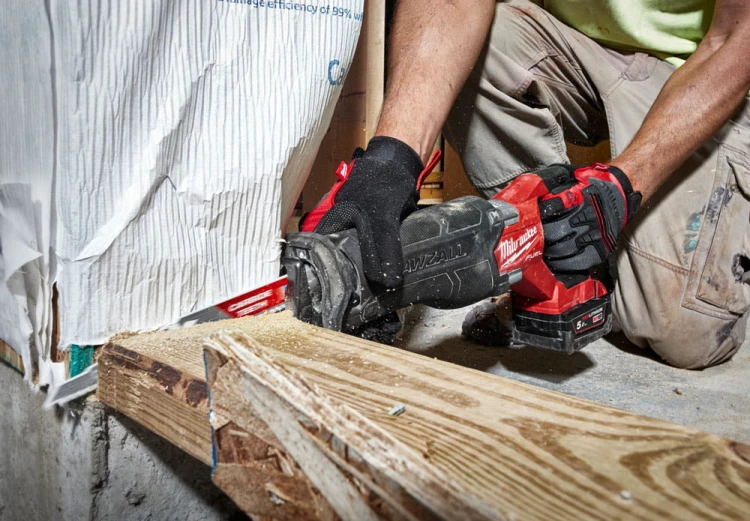 Milwaukee Pilarka szablasta M18FSZ FUEL™ SAWZALL™ 1x aku. 12,0 Ah FORGE™ w walizce HD Box, bez ładowarki