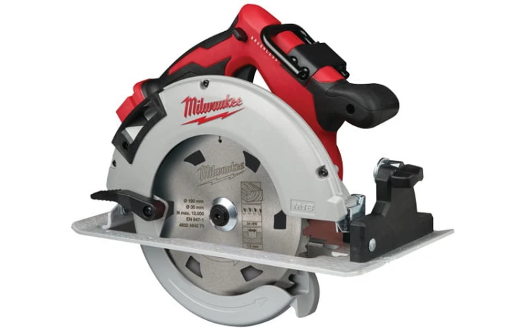 Pilarka tarczowa Milwaukee M18BLCS66
