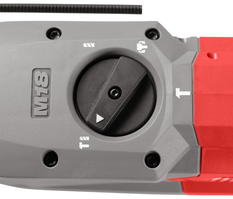 Młot wiercąco - kujący Milwaukee M18FHACOD32
