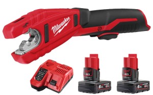 Obcinak do rur miedzianych Milwaukee C12PC-602 2x aku. 6.0Ah i szybka ładowarka