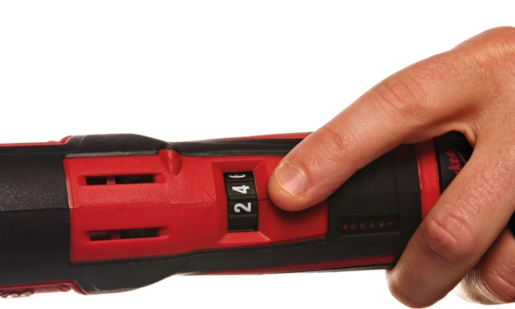 Wiertarko - wkrętarka kątowa Milwaukee M12™ C12RAD