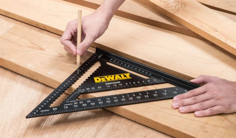 Kątownik ciesielski 300 mm DeWalt przymiar stolarski DWHT25228-0