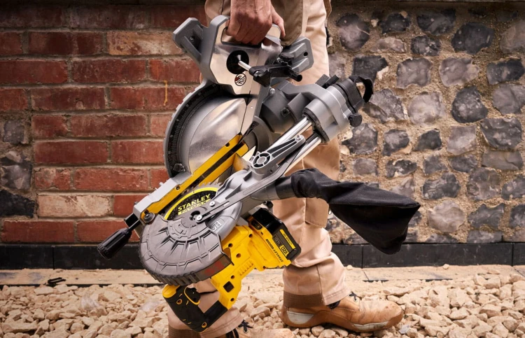 Pilarka ukosowa 190 mm 18V STANLEY FATMAX V20 SFMCS701M1-QW