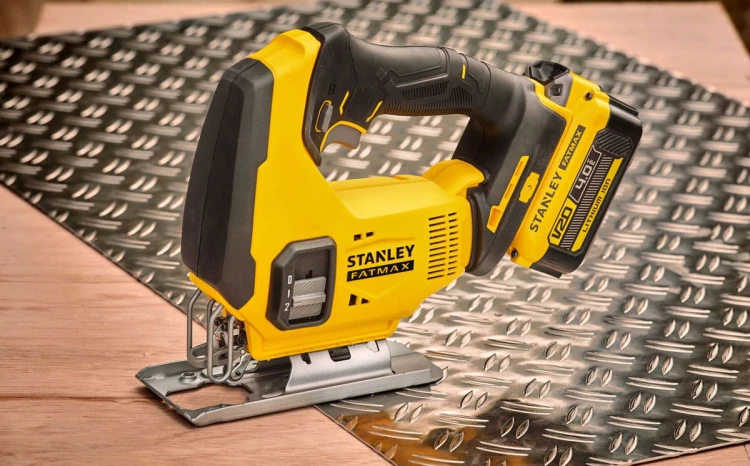 Wyrzynarka STANLEY FATMAX V20 SFMCS600