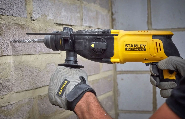 Młotowiertarka SDS+ Stanley Fatmax 800W, 2.4J akcesoria, kufer SFMEH210K-QS