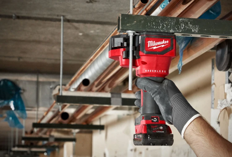 Obcinak do prętów gwintowanych Milwaukee M18BLTRC