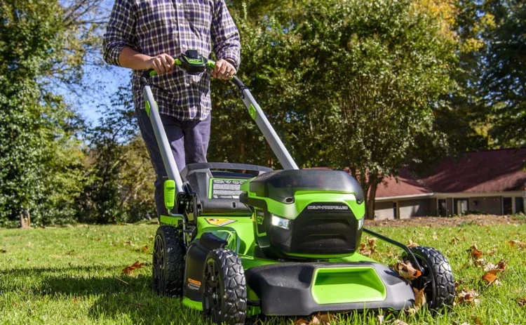 Kosiarka akumulatorowa Greenworks z napędem 46cm 60V GD60LM46SP