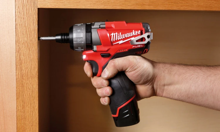 Wiertarko - wkrętarka Milwaukee M12CD