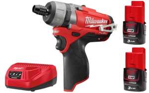 Wiertarko - wkrętarka Milwaukee M12CD-302 2x aku. 3.0Ah i ładowarka