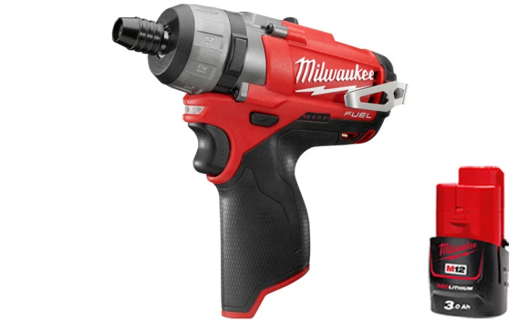 Wiertarko - wkrętarka Milwaukee M12CD