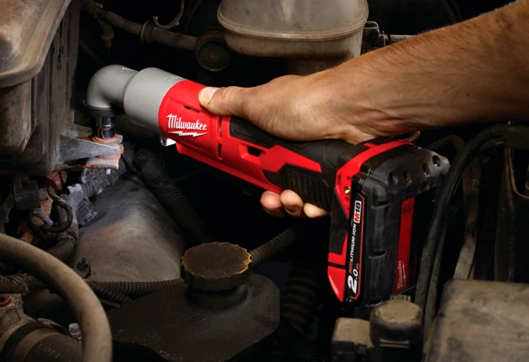 Klucz udarowy kątowy Milwaukee 3/8" 76Nm 18V M18BRAIW