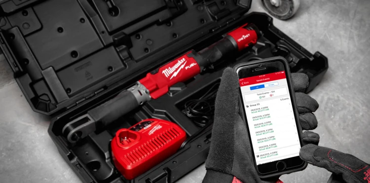 Cyfrowy klucz dynamometryczny Milwaukee M12ONEFTR12