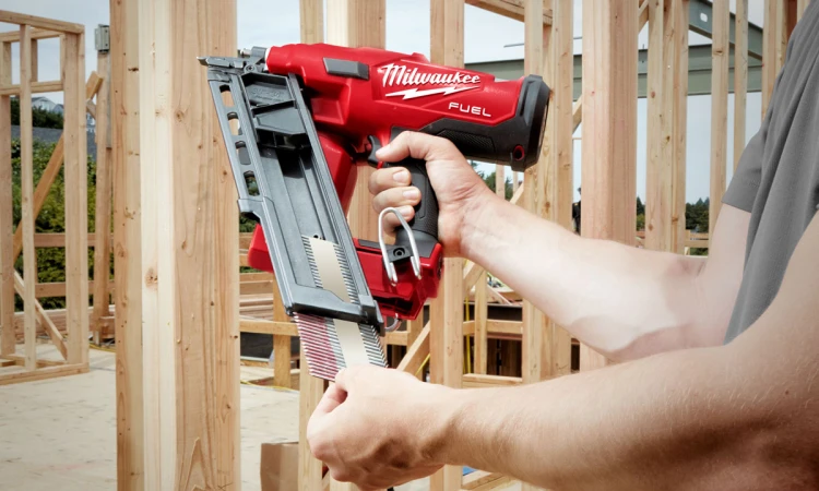 Gwoździarka akumulatorowa Milwaukee M18FFN