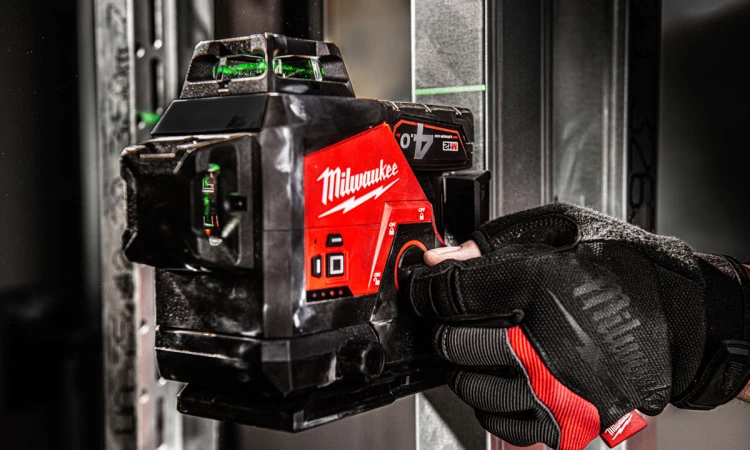 Laser krzyżowy Milwaukee M123PL 3-płaszczyznowy
