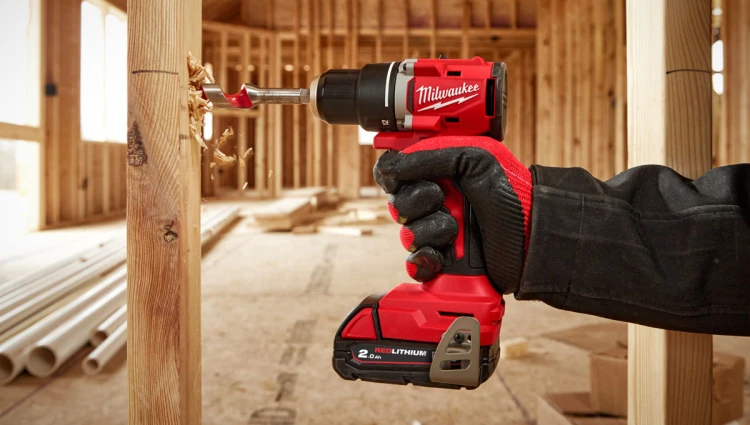 Kompaktowa wiertarko - wkrętarka bezszczotkowa Milwaukee M18BLDDRC