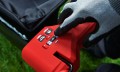 Kosiarka akumulatorowa Milwaukee M18F2LM46-802 M18 FUEL™ 2x aku. 8.0Ah FORGE, super ładowarka M18 DBSC, z napędem 46 cm na dwa akumulatory 4933499215
