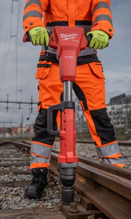 Klucz udarowy kolejowy Milwaukee FUEL™ 1” M18FHIWF1R z pierścieniem, wersja zerowa, bez akumulatora i ładowarki 4933493140