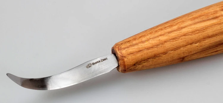 Nóż hakowy do rzeźbienia łyżek płytki z długą rękojeścią BeaverCraft SK4S