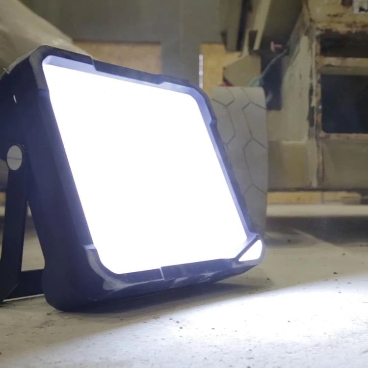 Nieoślepiająca lampa robocza SCANGRIP 6000 lm VEGA LITE 03.5453 35453