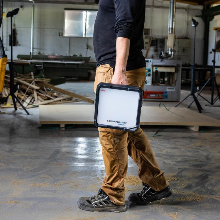 Akumulatorowa nieoślepiająca lampa robocza SCANGRIP 4000 lm VEGA 4 CONNECT 03.6104C