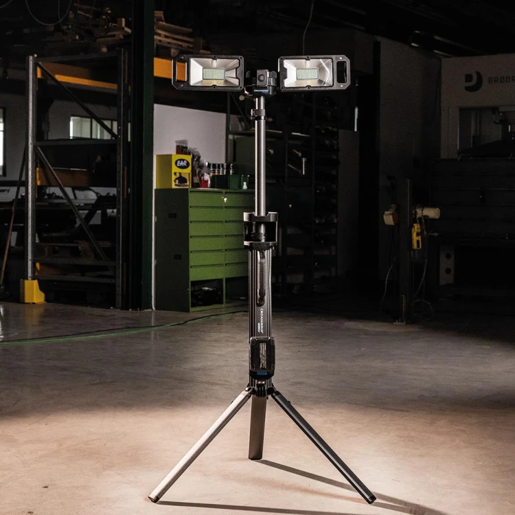 Akumulatorowa lampa budowlana 8000 lm ze zintegrowanym statywem Scangrip TOWER 8 CONNECT 03.6107C
