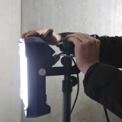 Zestaw oświetleniowy Scangrip: lampa LED Vega Lite Compact 4000 lm 03.5673 + Statyw 2 m 03.5685 – 49.0440