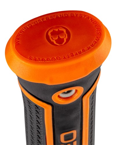 Młotek stolarski NEO TOOLS 450 g, monolityczna konstrukcja