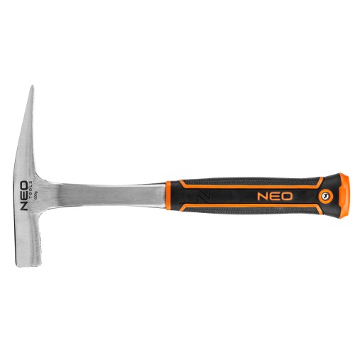 Młotek murarski NEO TOOLS wąski, reński 600 g, monolityczna konstrukcja