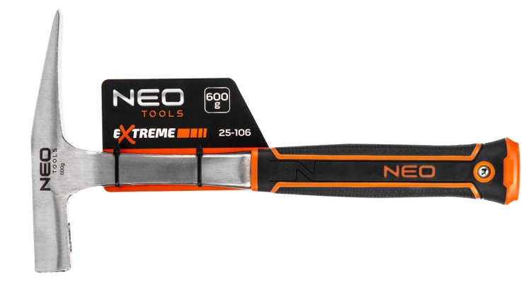 Młotek murarski NEO TOOLS wąski, reński 600 g, monolityczna konstrukcja
