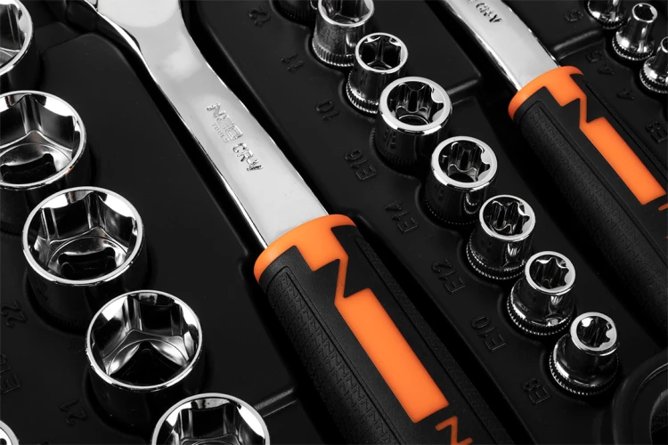 Klucze nasadowe NEO TOOLS zestaw 219 szt. CrV 1/2" 3/8" 1/4"